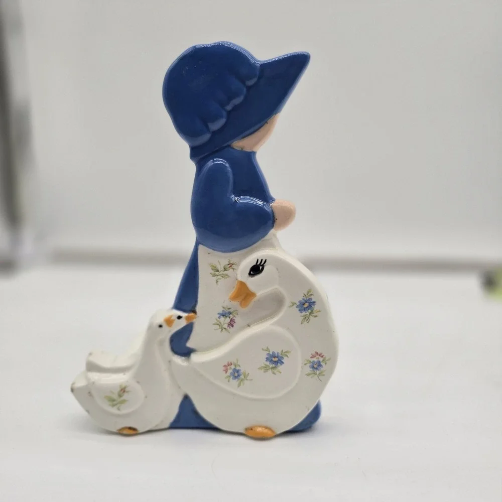 Vtg Cottagecore‎ Ceramic Duck Goose Paper Towel Roll Holder Stand Blue Bonnet